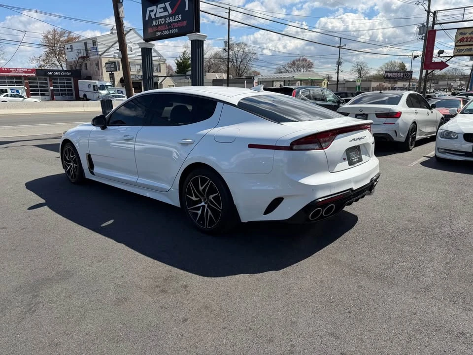 2022 Kia Stinger - Image 4 of 19