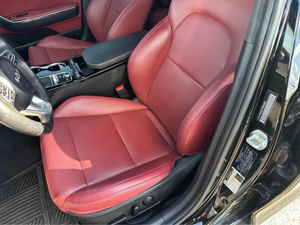 2022 Kia Stinger - Image 13 of 17