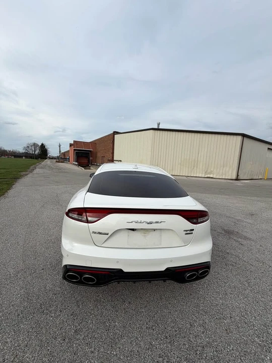 2022 Kia Stinger - Image 12 of 19