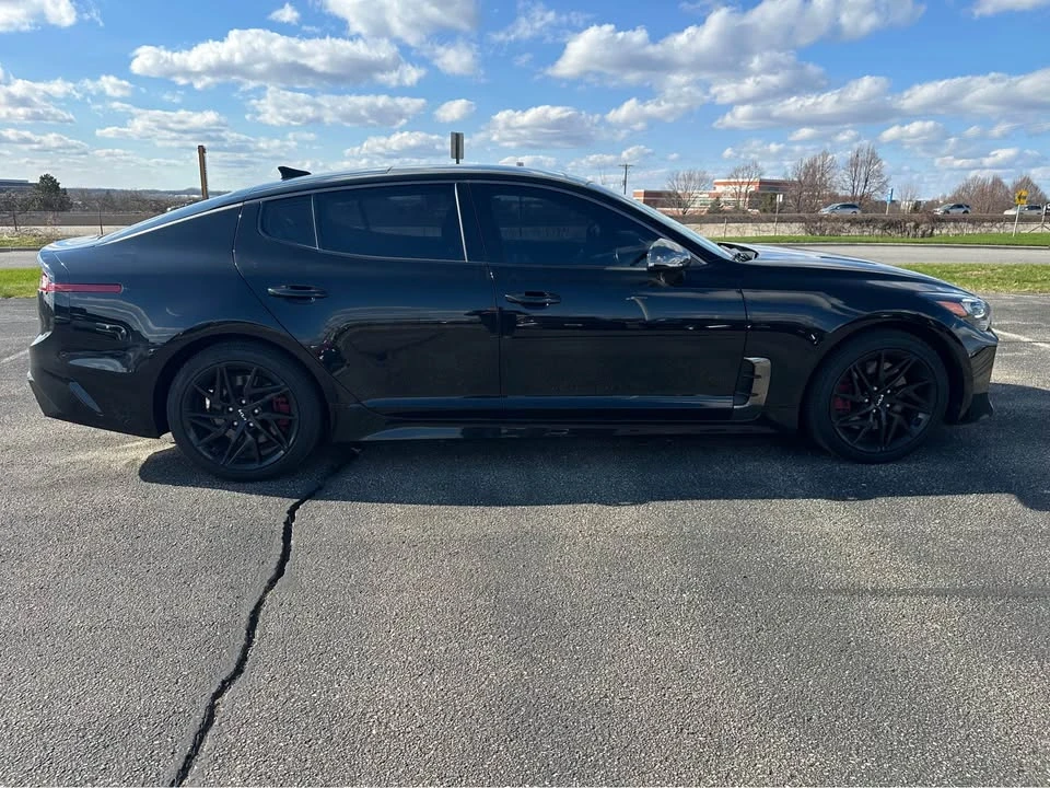 2022 Kia Stinger - Image 16 of 17