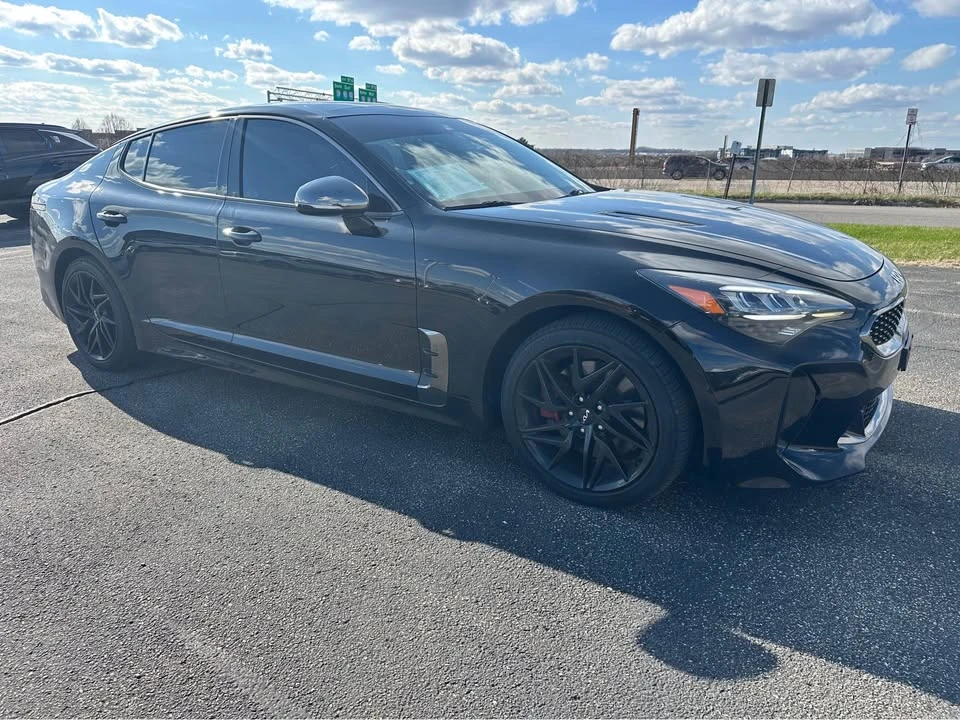 2022 Kia Stinger - Image 15 of 17
