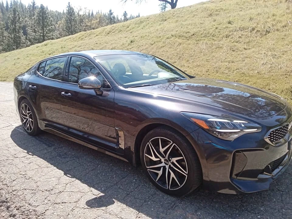 2022 Kia Stinger - Image 3 of 17