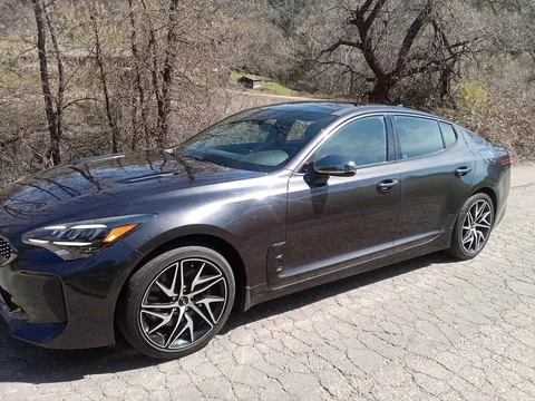 2022 Kia Stinger GT-Line