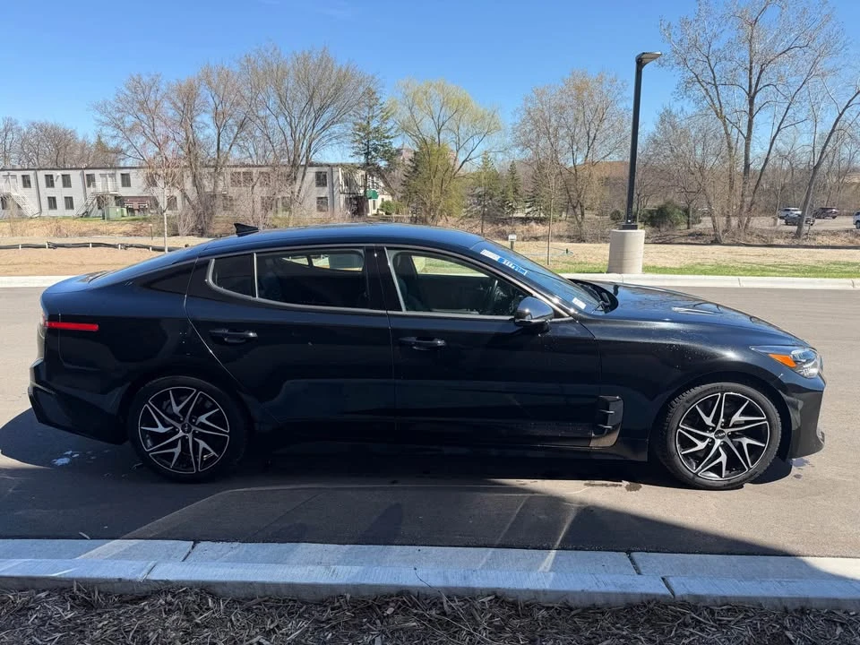 2022 Kia Stinger - Image 6 of 17