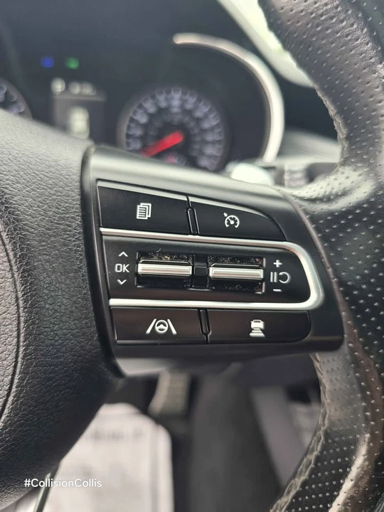 2022 Kia Stinger - Image 14 of 19