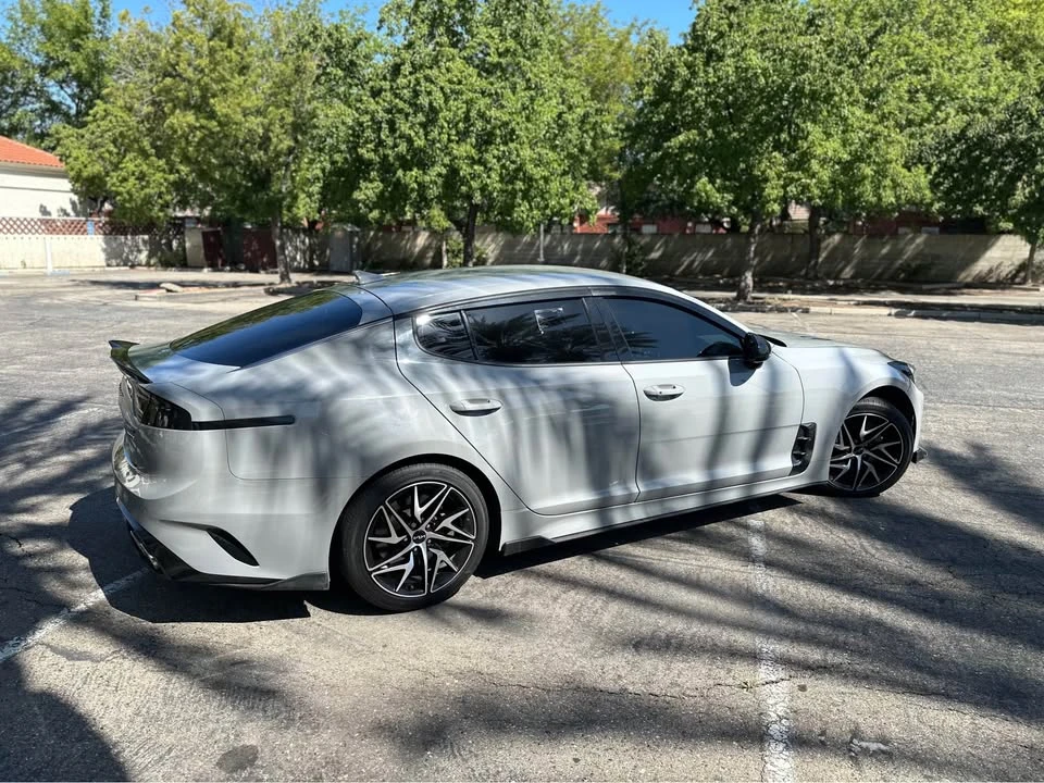 2022 Kia Stinger - Image 12 of 17