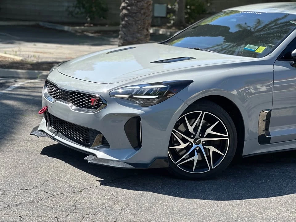 2022 Kia Stinger - Image 15 of 17