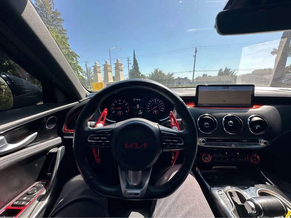 2022 Kia Stinger - Image 16 of 17