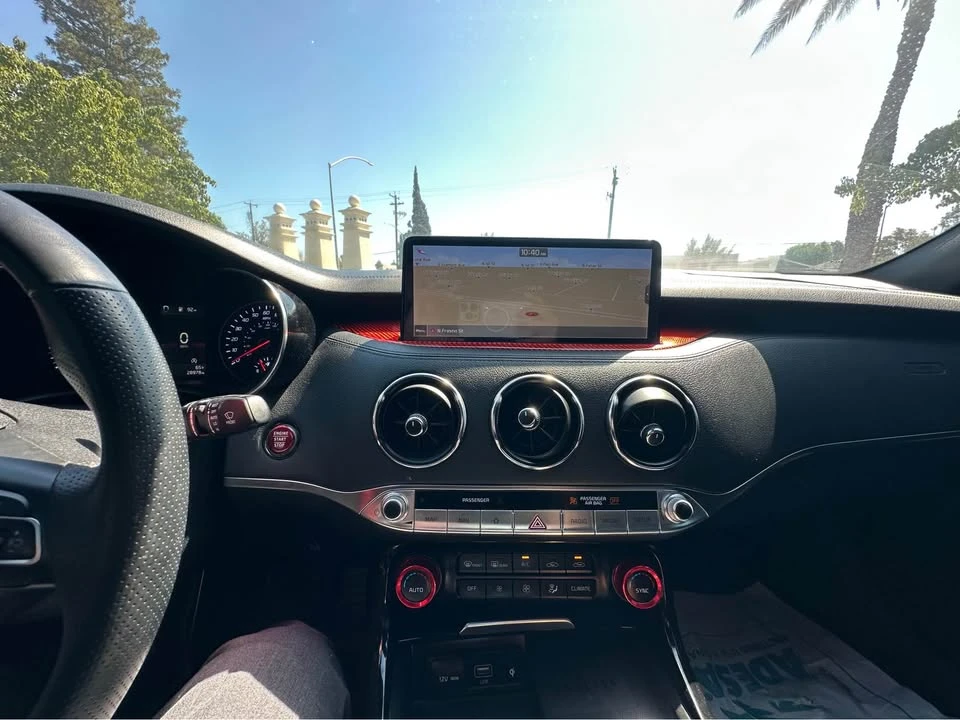 2022 Kia Stinger - Image 17 of 17