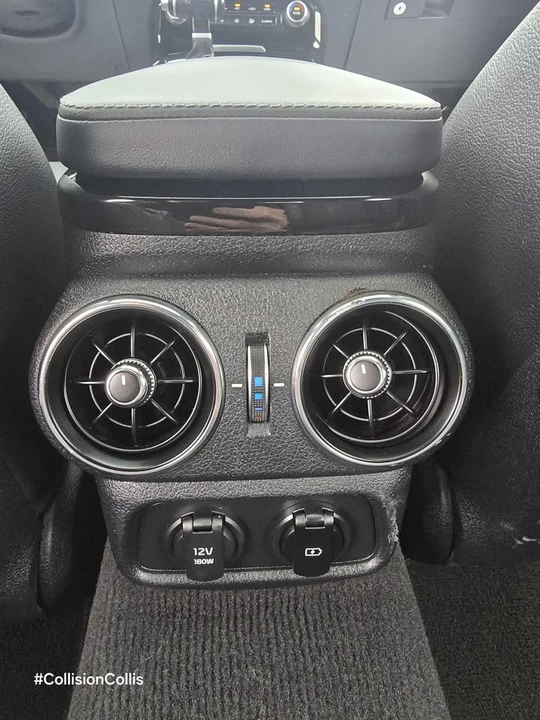 2022 Kia Stinger - Image 7 of 19