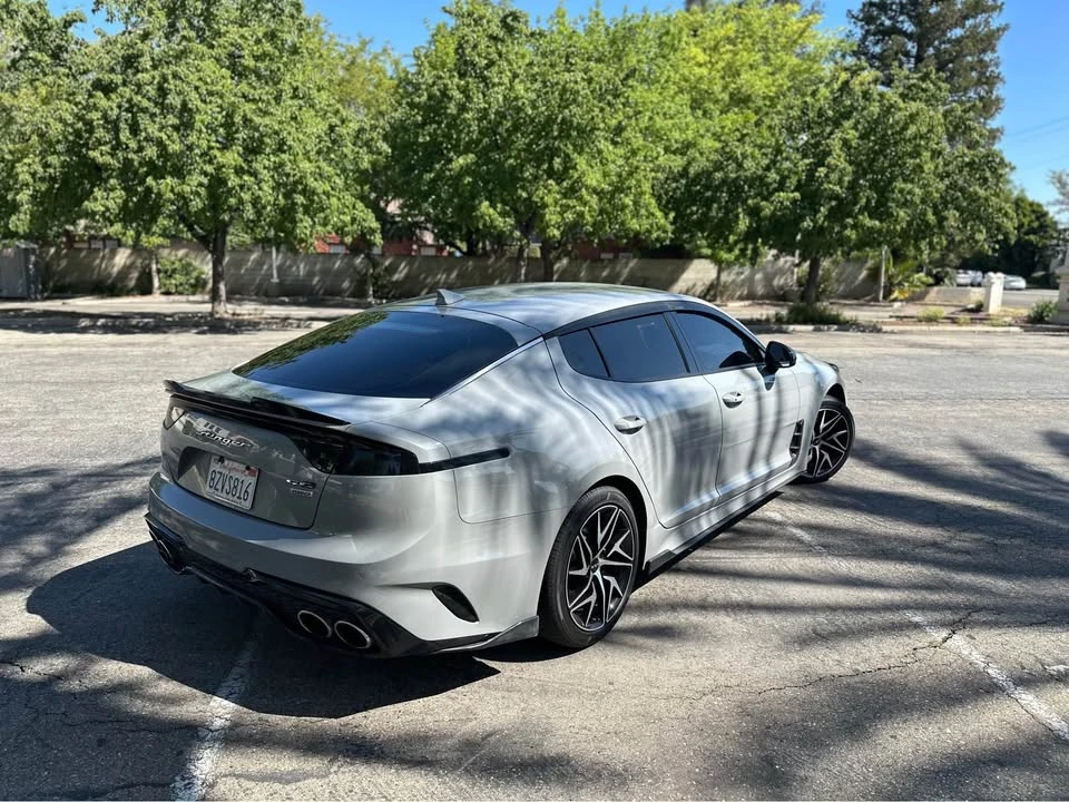 2022 Kia Stinger - Image 9 of 17