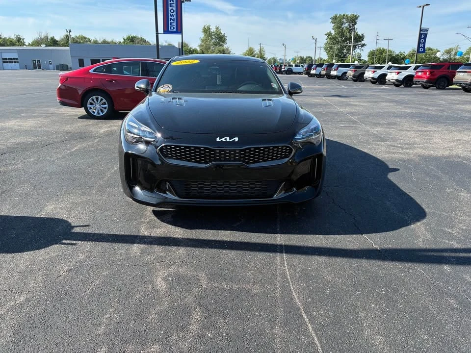 2022 Kia Stinger - Image 2 of 12