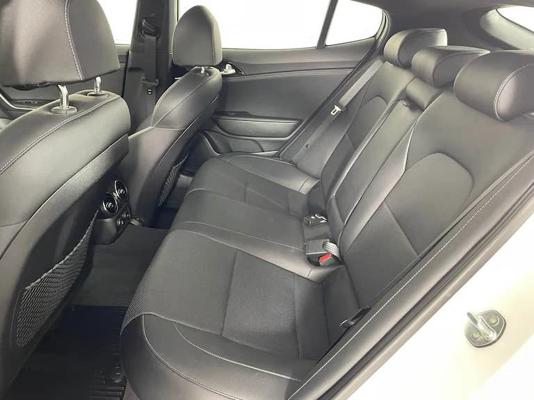 2022 Kia Stinger - Image 3 of 6