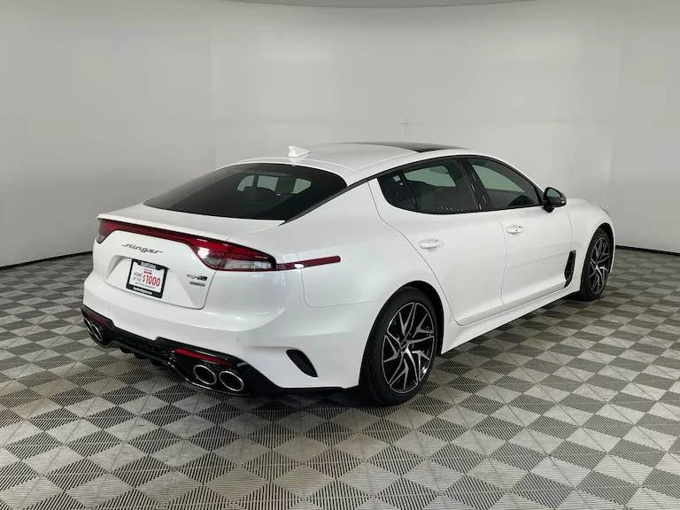2022 Kia Stinger - Image 5 of 6