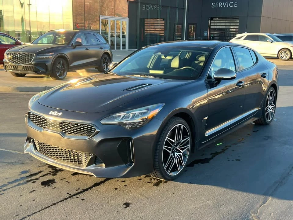 2022 Kia Stinger GT - Image 4 of 11