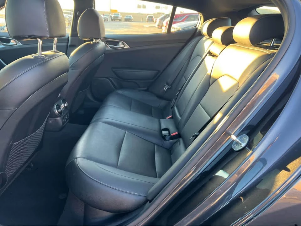 2022 Kia Stinger GT - Image 7 of 11