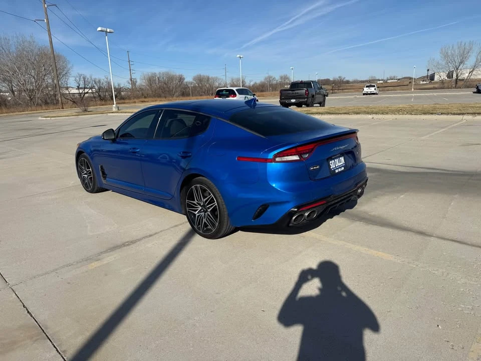 2022 Kia Stinger GT - Image 7 of 15