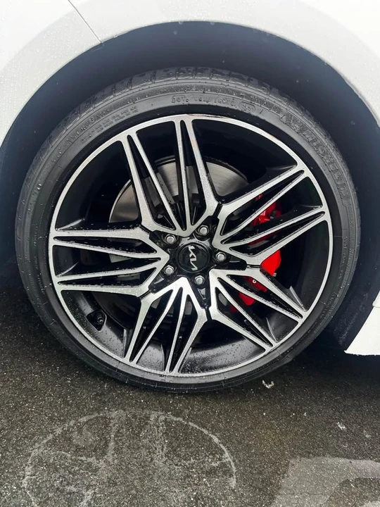 2022 Kia Stinger GT - Image 10 of 13
