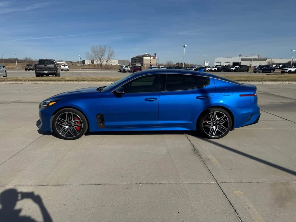 2022 Kia Stinger GT - Image 6 of 15