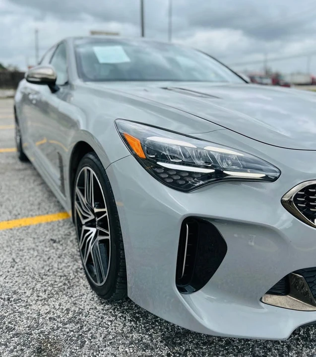 2022 Kia Stinger GT - Image 7 of 10