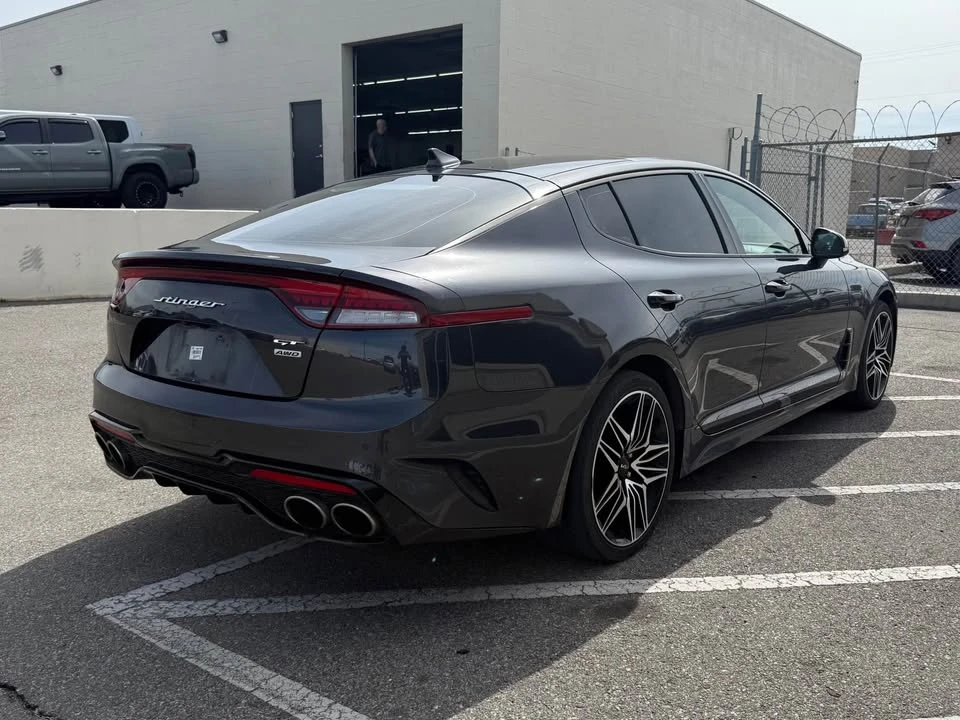 2022 Kia Stinger GT - Image 2 of 7