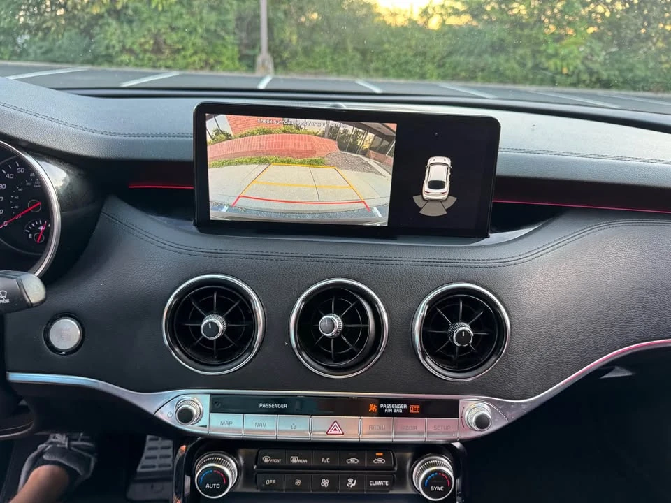2022 Kia Stinger GT - Image 11 of 14