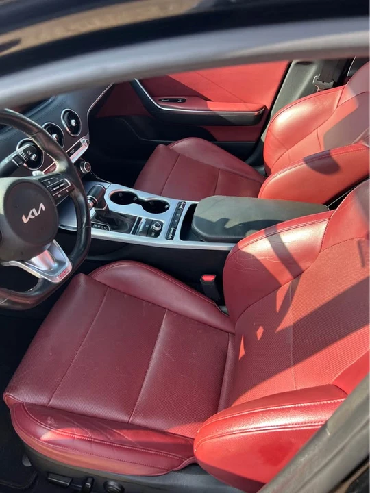 2022 Kia Stinger GT - Image 5 of 7