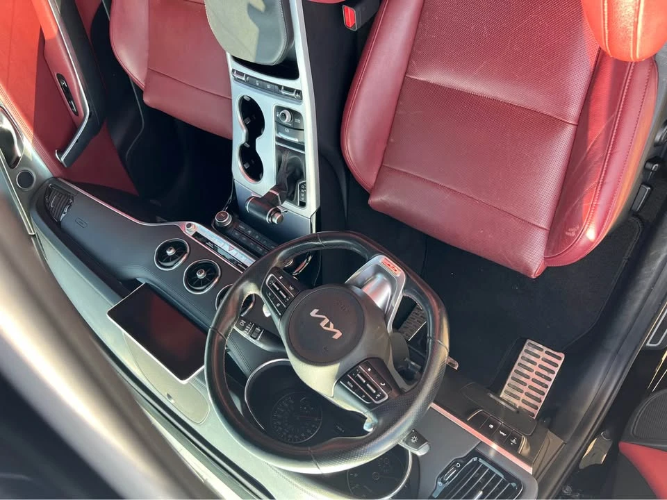 2022 Kia Stinger GT - Image 6 of 7