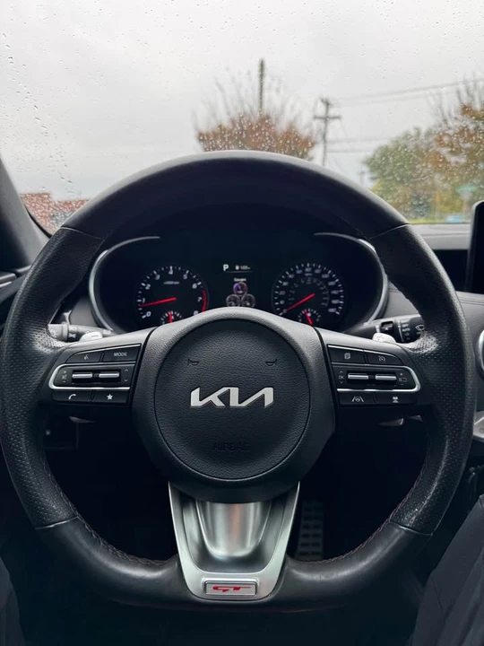 2022 Kia Stinger GT - Image 15 of 20