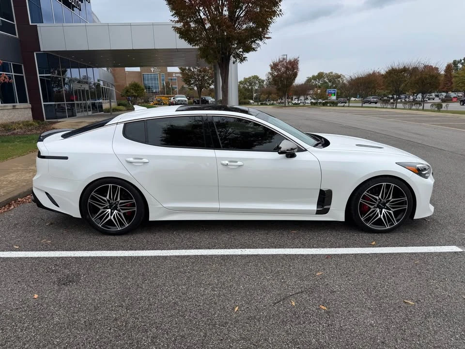 2022 Kia Stinger GT - Image 5 of 20