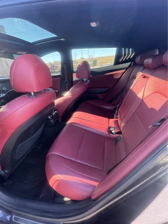 2022 Kia Stinger GT - Image 7 of 14