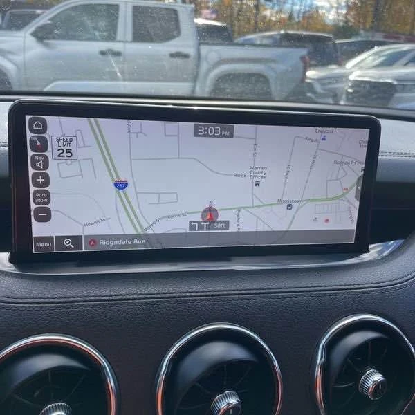 2022 Kia Stinger GT - Image 9 of 17