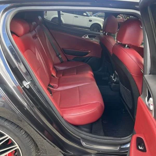 2022 Kia Stinger GT - Image 8 of 17