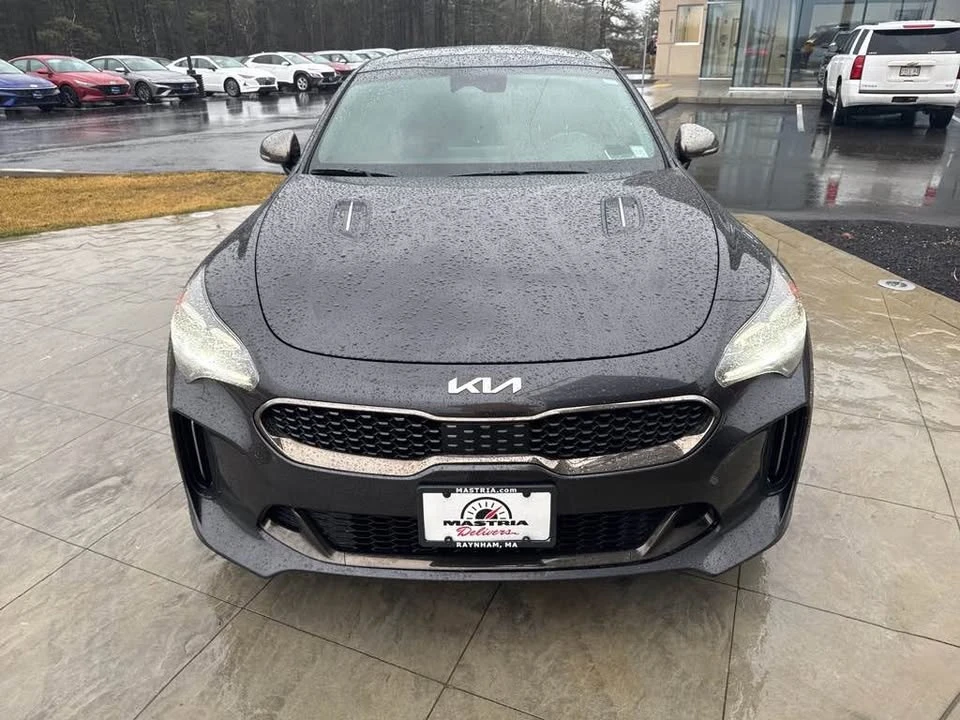 2022 Kia Stinger GT - Image 2 of 17