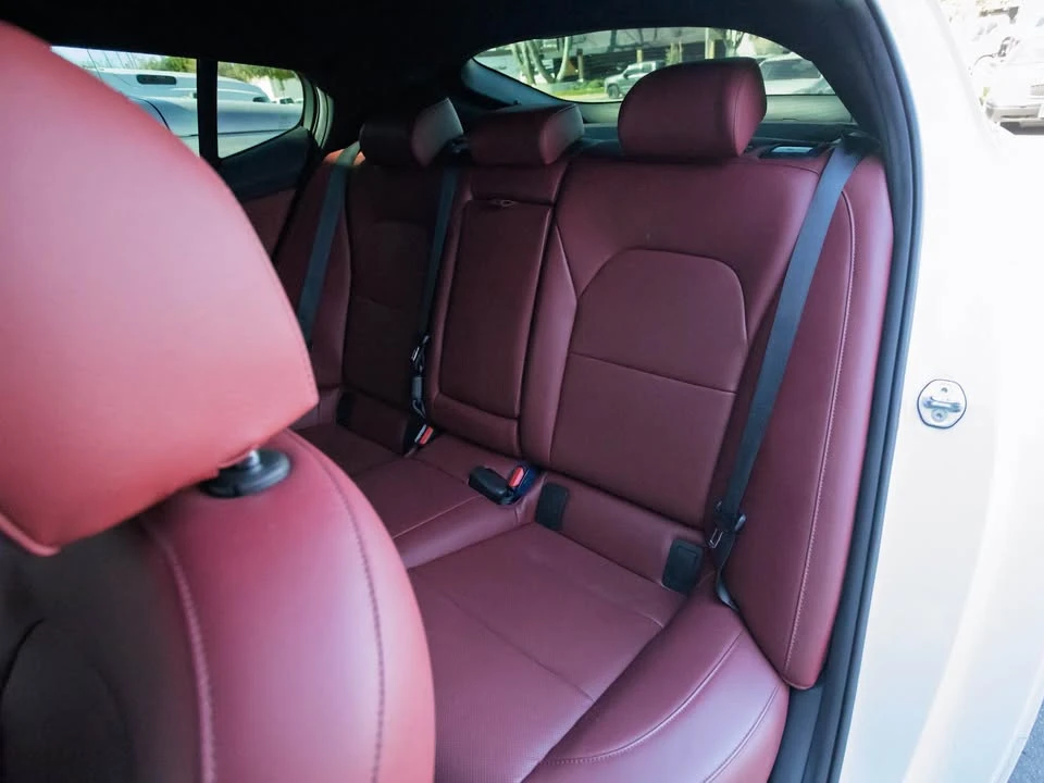 2022 Kia Stinger GT - Image 14 of 16