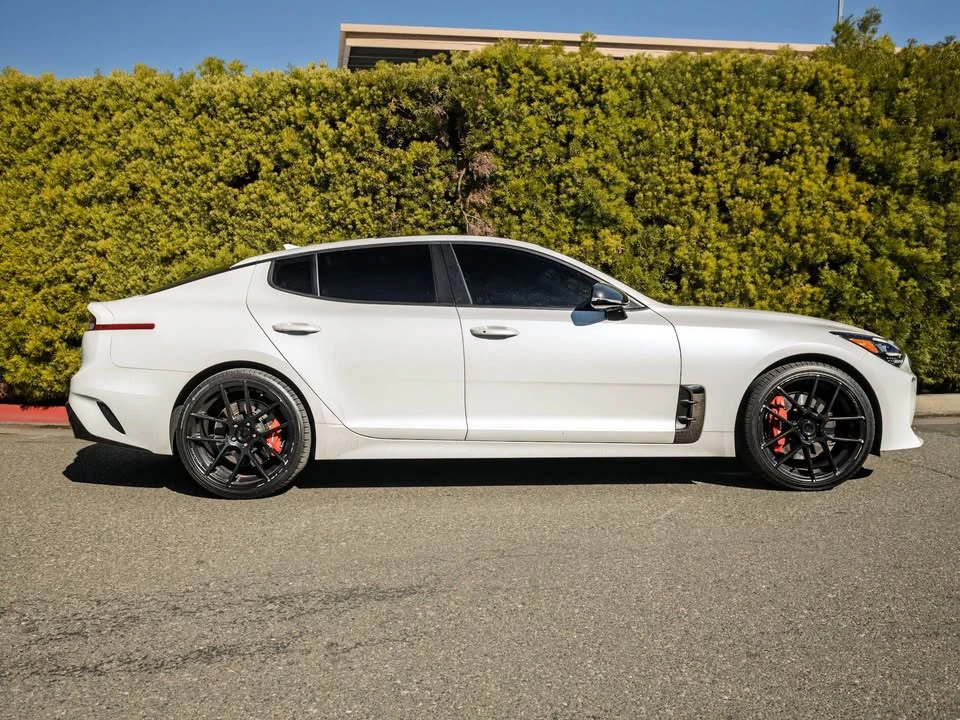 2022 Kia Stinger GT - Image 4 of 16