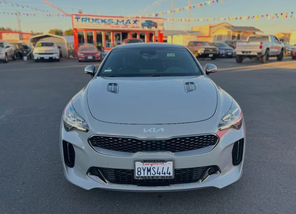2022 Kia Stinger GT - Image 2 of 12