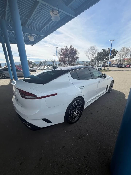 2022 Kia Stinger GT - Image 3 of 5