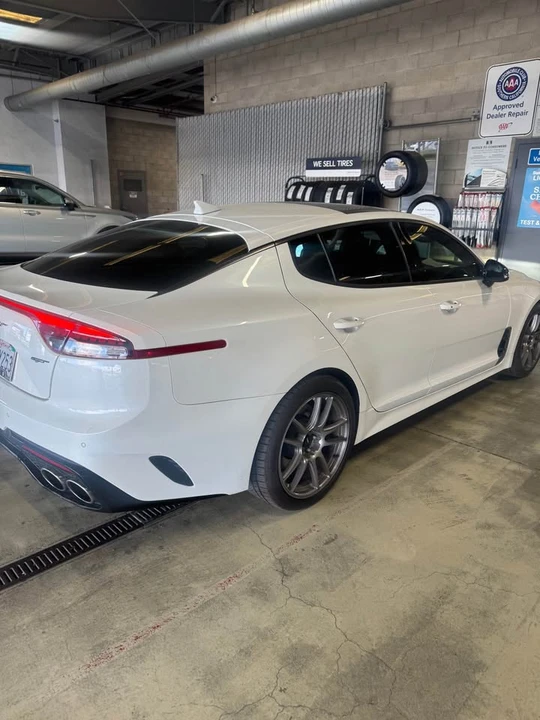 2022 Kia Stinger GT - Image 5 of 6