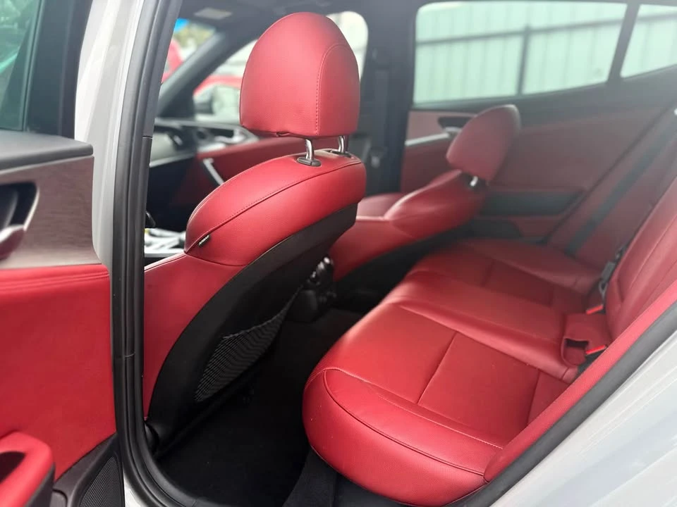 2022 Kia Stinger GT - Image 7 of 8
