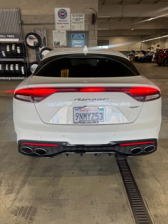 2022 Kia Stinger GT - Image 4 of 6