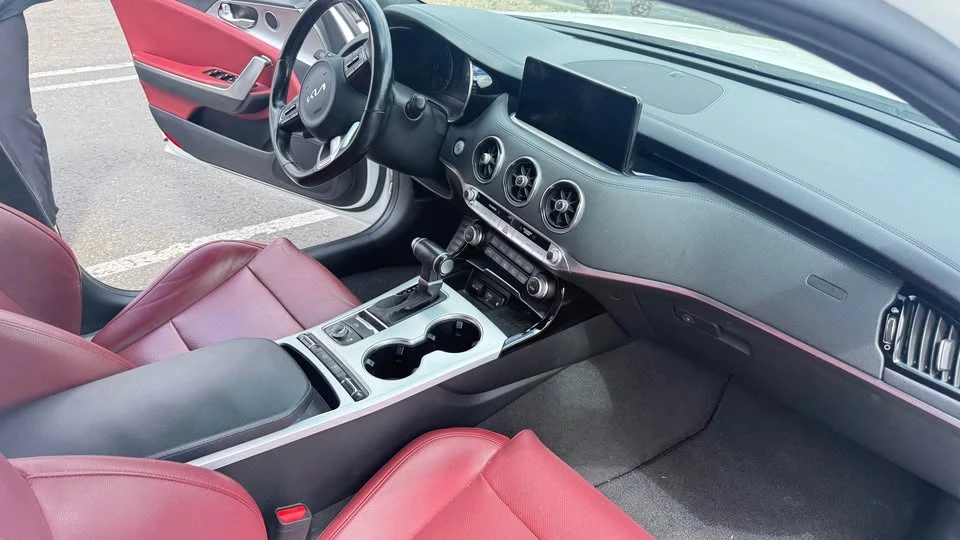 2022 Kia Stinger GT - Image 6 of 6