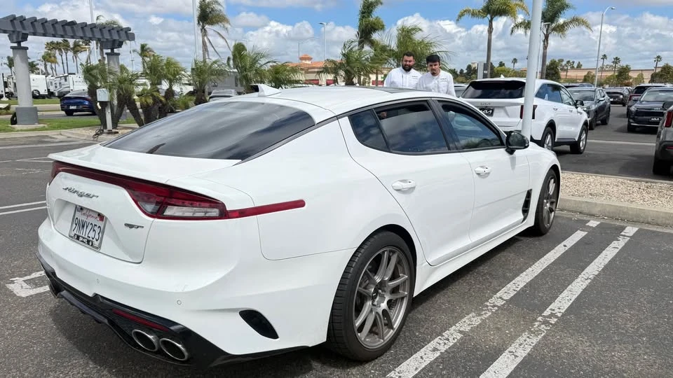2022 Kia Stinger GT - Image 4 of 6