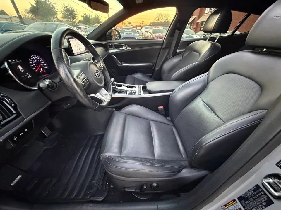 2022 Kia Stinger GT - Image 8 of 19