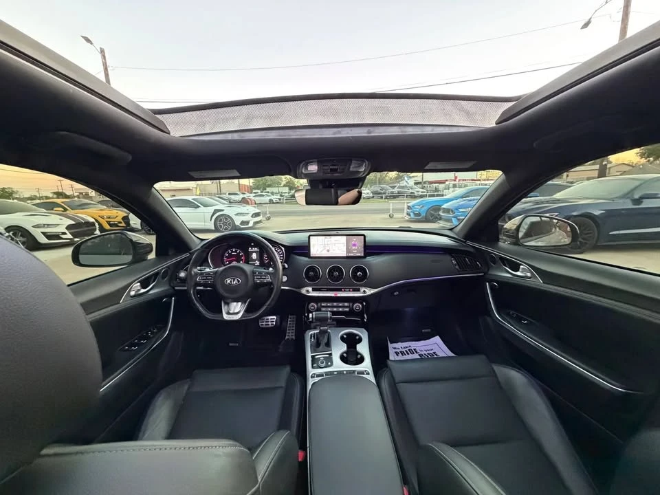 2022 Kia Stinger GT - Image 9 of 19