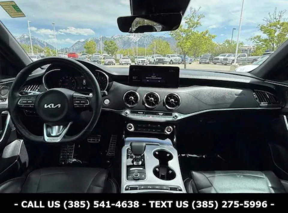 2022 Kia Stinger GT - Image 11 of 12