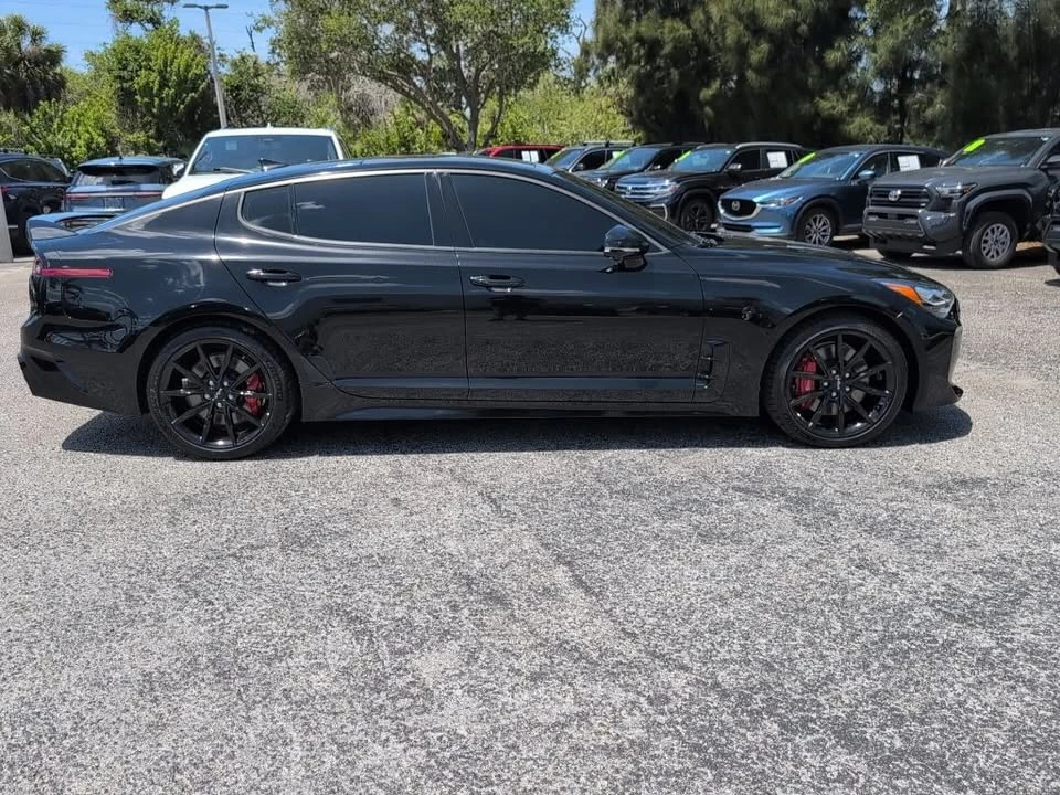 2022 Kia Stinger GT - Image 2 of 20