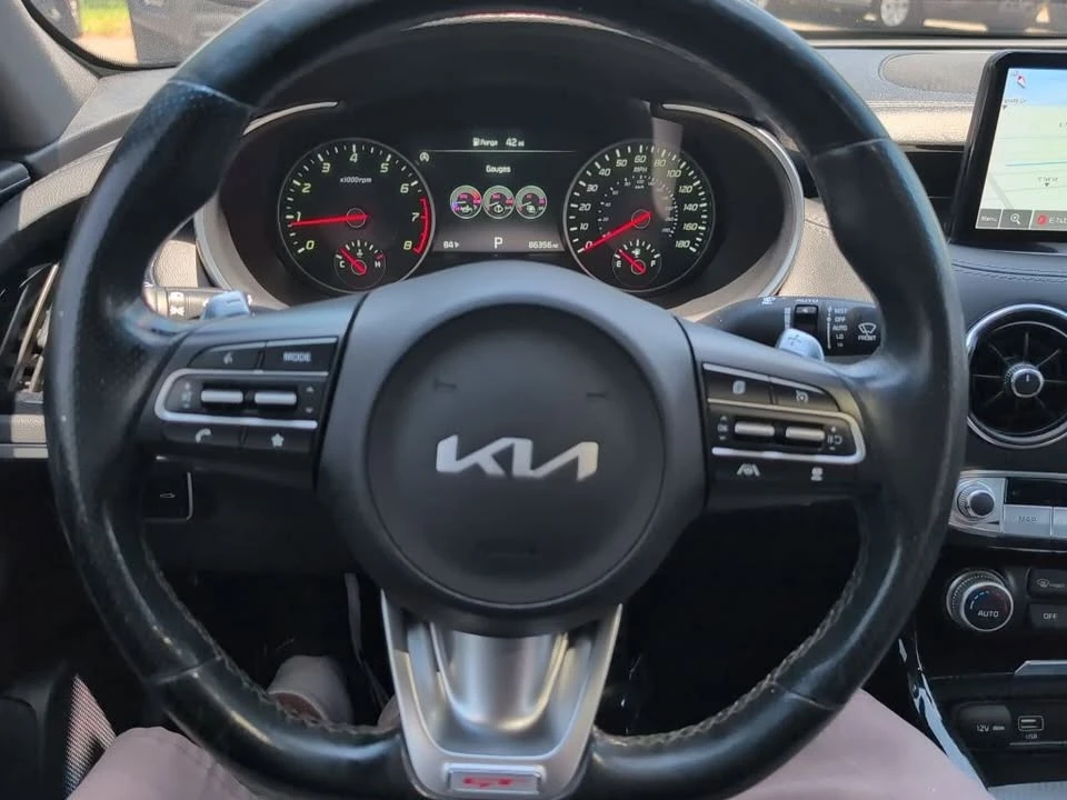 2022 Kia Stinger GT - Image 17 of 20
