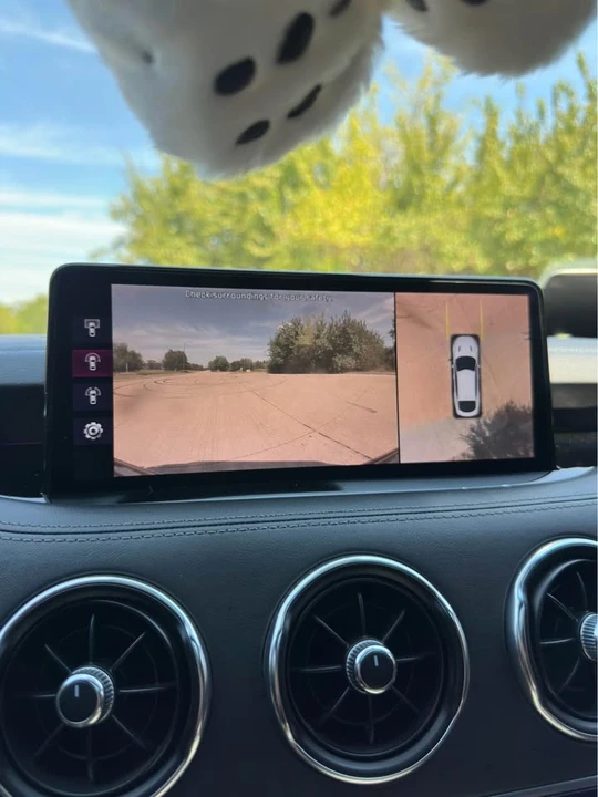2022 Kia Stinger GT - Image 18 of 19