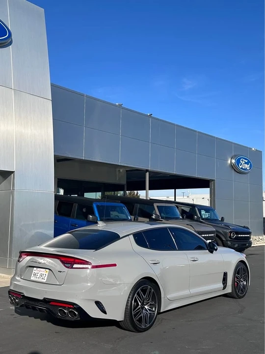 2022 Kia Stinger GT - Image 6 of 11